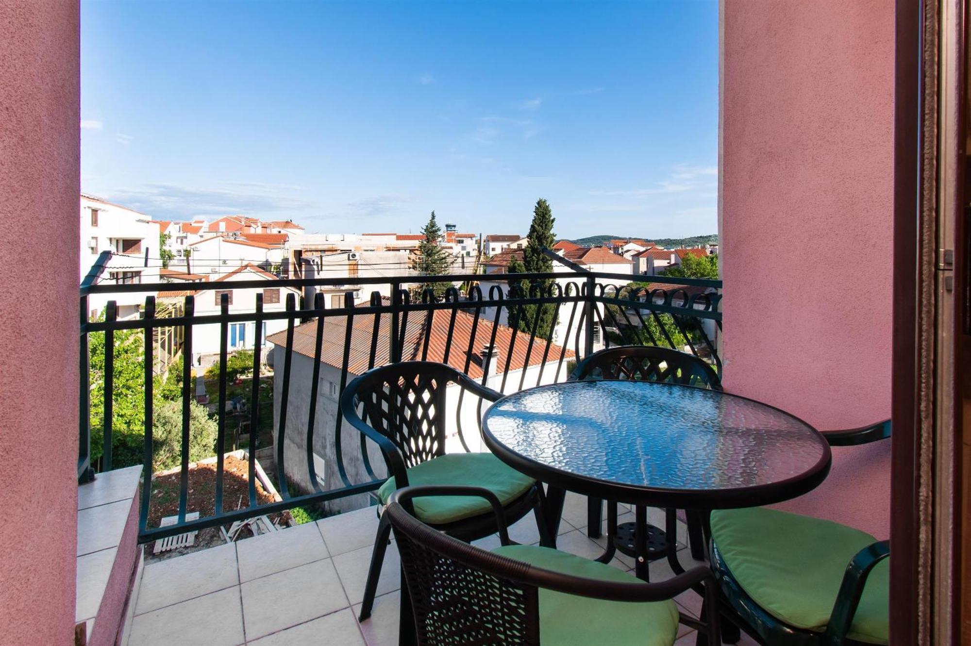 Apartments Green Garden Vodice Exteriér fotografie
